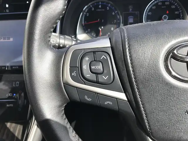 トヨタ ハリアー エレガンス 富山県 2014(平26)年 3.8万km ホワイトパールクリスタルシャイン 純正9型ナビ/フルセグTV/バックモニター/ドライブレコーダー/横滑り防止装置/LEDヘッドランプ/オートライト/革巻きステアリング/ステアリングスイッチ/ハーフレザーシート/運転席パワーシート/純正17インチアルミホイール/スマートキー/プッシュエンジンスタート/禁煙車