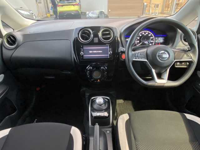 日産 ノート e－パワー X 福島県 2016(平28)年 3.6万km ブリリアントシルバー 純正ナビゲーション/型番：MM316D-W/【CD/SD/BT/TV】/アラウンドビューモニター/ETC/ドライブレコーダー/衝突被害軽減ブレーキ/レーンキープアシスト/アイドリングストップ/LEDオートライト/純正フロアマット/純正ドアバイザー