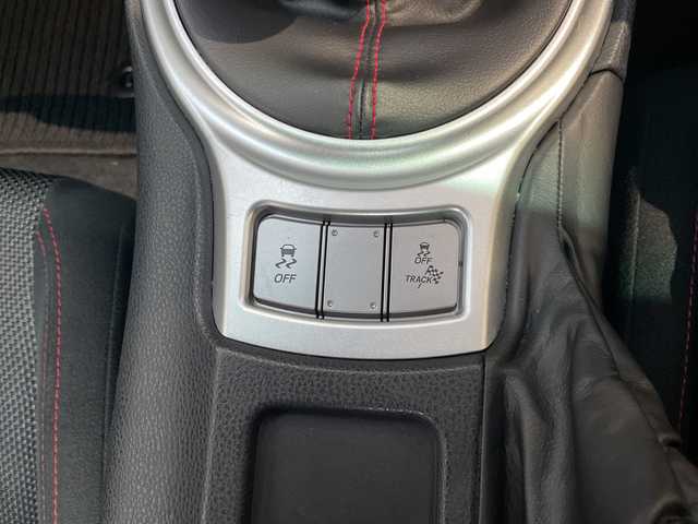 スバル ＢＲＺ S 山形県 2018(平30)年 4.3万km ダークグレーメタリック ・ワンオーナー/・ダイヤトーンナビ/フルセグ/CDDVD/Bluetooth/・バックカメラ/・前方ドラレコ/・クルーズコントロール/・横滑り防止装置/・オートライト/・純正AW/・純正マット/・社外AW＋スタッドレス車載/・スペアキー1本/・保証書/・取扱説明書