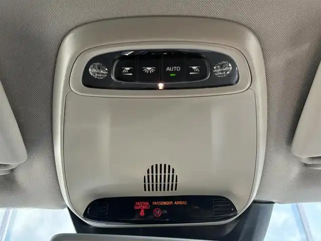 ボルボ Ｖ４０ D4 インスクリプション 石川県 2019(令1)年 5.1万km アイスホワイト 純正ナビ/バックカメラ/レザーシート/BSM/パドルシフト/シートメモリー/シートヒーター/衝突軽減/クルコン