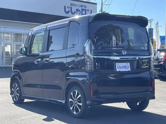 ホンダ Ｎ ＢＯＸ G L ホンダセンシング 宮城県 2018(平30)年 10.2万km クリスタルブラックパール (株)IDOMが運営する【じしゃロン仙台店】の自社ローン専用車両になりますこちらは現金またはオートローンご利用時の価格です。自社ローンご希望の方は別途その旨お申付け下さい/パワースライドドア/SDナビ/ワンセグ/バックカメラ/ETC/ブレーキアシスト/レーンキープアシスト/LEDヘッドライト