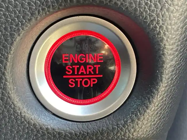 ホンダ Ｎ ＢＯＸ G L ホンダセンシング 宮城県 2018(平30)年 10.2万km クリスタルブラックパール (株)IDOMが運営する【じしゃロン仙台店】の自社ローン専用車両になりますこちらは現金またはオートローンご利用時の価格です。自社ローンご希望の方は別途その旨お申付け下さい/パワースライドドア/SDナビ/ワンセグ/バックカメラ/ETC/ブレーキアシスト/レーンキープアシスト/LEDヘッドライト