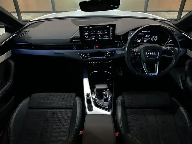 アウディ Ａ５ 40TDIクワトロ Sライン 石川県 2021(令3)年 4.1万km 白 4WD/純正ナビ/　Bluetooth・AppleCarPlay・AndroidAuto/ETC2.0/全方位カメラ/前後ドライブレコーダー/アダプティブクルーズコントロール/ブラインドスポットモニター/バーチャルコックピット/シートヒーター（D+N席）/パワーシート（D+N席）/シートメモリー/パワーバックドア/アンビエントライト/アンチロック・ブレーキ・システム/衝突被害軽減システム/横滑り防止装置/前後コーナーセンサー/レーンキープアシスト/盗難防止装置/パーキングアシスト/純正アルミホイール/スマートキー