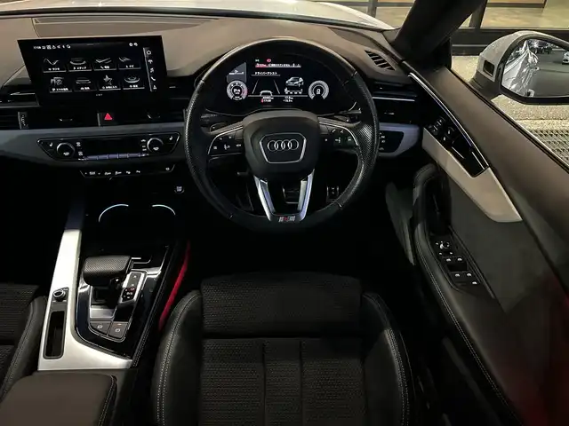 アウディ Ａ５ 40TDIクワトロ Sライン 石川県 2021(令3)年 4.1万km 白 4WD/純正ナビ/　Bluetooth・AppleCarPlay・AndroidAuto/ETC2.0/全方位カメラ/前後ドライブレコーダー/アダプティブクルーズコントロール/ブラインドスポットモニター/バーチャルコックピット/シートヒーター（D+N席）/パワーシート（D+N席）/シートメモリー/パワーバックドア/アンビエントライト/アンチロック・ブレーキ・システム/衝突被害軽減システム/横滑り防止装置/前後コーナーセンサー/レーンキープアシスト/盗難防止装置/パーキングアシスト/純正アルミホイール/スマートキー