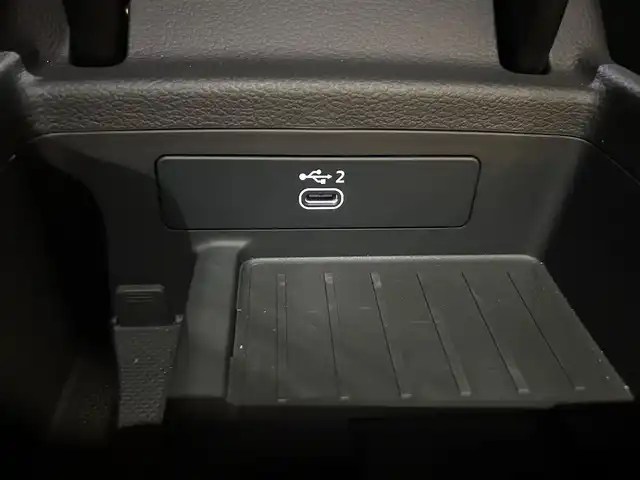 アウディ Ａ５ 40TDIクワトロ Sライン 石川県 2021(令3)年 4.1万km 白 4WD/純正ナビ/　Bluetooth・AppleCarPlay・AndroidAuto/ETC2.0/全方位カメラ/前後ドライブレコーダー/アダプティブクルーズコントロール/ブラインドスポットモニター/バーチャルコックピット/シートヒーター（D+N席）/パワーシート（D+N席）/シートメモリー/パワーバックドア/アンビエントライト/アンチロック・ブレーキ・システム/衝突被害軽減システム/横滑り防止装置/前後コーナーセンサー/レーンキープアシスト/盗難防止装置/パーキングアシスト/純正アルミホイール/スマートキー