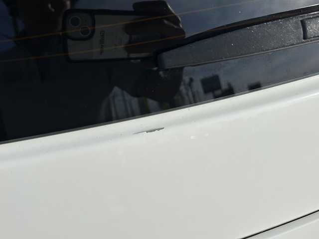 トヨタ アクア S 静岡県 2012(平24)年 12万km スーパーホワイトⅡ 純正メモリナビ/・ワンセグＴＶ/・AM/・FM/主要装備/・ETC/・純正フロアマット/・社外アルミホイール/・ハロゲンヘッドライト/・オートライト/・スマートキー/・プッシュスタート/・スマートキー1本/・オートエアコン