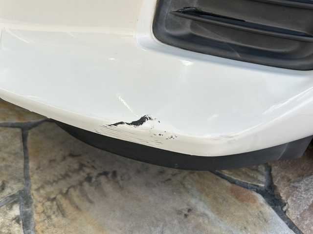 トヨタ アクア S 静岡県 2012(平24)年 12万km スーパーホワイトⅡ 純正メモリナビ/・ワンセグＴＶ/・AM/・FM/主要装備/・ETC/・純正フロアマット/・社外アルミホイール/・ハロゲンヘッドライト/・オートライト/・スマートキー/・プッシュスタート/・スマートキー1本/・オートエアコン