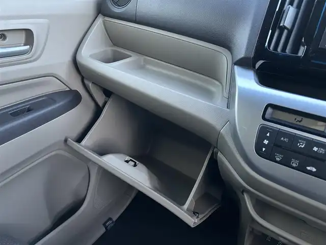 ホンダ Ｎ ＷＧＮ G Lパッケージ 群馬県 2017(平29)年 6.6万km プレミアムホワイトパールⅡ 純正7インチディスプレイオーディオ（FM/AM/CD/ワンセグTV）/バックカメラ/ETC/電動格納ミラー/ステアリングスイッチ/純正フロアマット/City Brake Active System（衝突被害軽減ブレーキ）/VSA（横滑り防止装置）/ECONモード/取説・保証書・記録簿/ワンオーナー