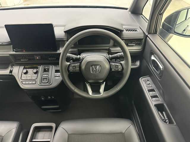 ホンダ ステップワゴン スパーダ eHEV 兵庫県 2025(令7)年 0.1千km クリスタルブラックパール 登録済未使用車/純正ナビ(CD/DVD/フルセグTV/Bluetooth）/バックカメラ/両側パワースライドドア/レーダークルーズコントロール/ハーフレザーシート/前後コーナーセンサー/電動リアゲート/衝突軽減システム/BSM/純正アルミホイール/LEDヘッドライト/オートライト/オートハイビーム
