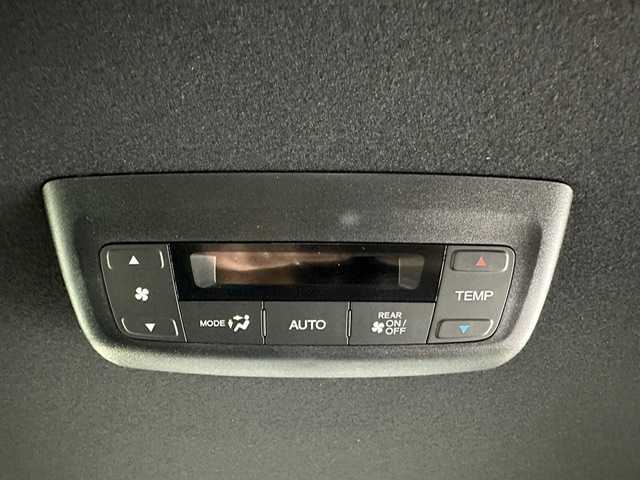 ホンダ ステップワゴン スパーダ eHEV 兵庫県 2025(令7)年 0.1千km クリスタルブラックパール 登録済未使用車/純正ナビ(CD/DVD/フルセグTV/Bluetooth）/バックカメラ/両側パワースライドドア/レーダークルーズコントロール/ハーフレザーシート/前後コーナーセンサー/電動リアゲート/衝突軽減システム/BSM/純正アルミホイール/LEDヘッドライト/オートライト/オートハイビーム