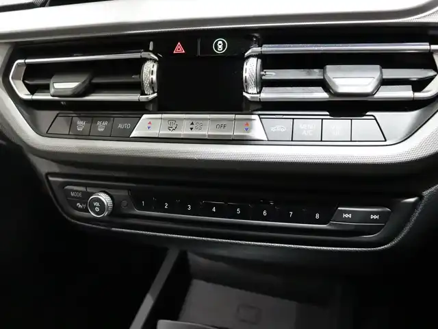 ＢＭＷ １１８ｄ プレイ エディションジョイ+ 静岡県 2020(令2)年 1.2万km 紺 ワンオーナー/ナビゲーションパッケージ/Apple Carplay/衝突軽減ブレーキ/BSM/LKA/バックカメラ/前後ドラレコ/ワイヤレス充電/アンビエントライト/ETC/スペアキー