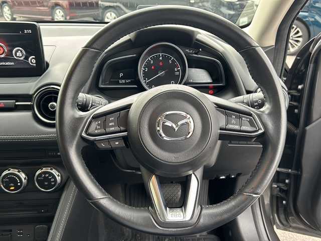 マツダ デミオ XD ツーリング 福岡県 2017(平29)年 6.3万km マシーングレープレミアムM 純正ナビ/（Bluetooth/フルセグTV/CD/DVD/AM/FM）/ターボ/クルーズコントロール/シートヒーター/i-stop/オートライト/LEDヘッドライト/HUD/純正アルミホイール/純正フロアマット/ETC/スペアキー