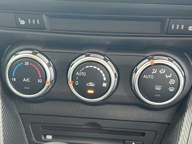 マツダ デミオ XD ツーリング 福岡県 2017(平29)年 6.3万km マシーングレープレミアムM 純正ナビ/（Bluetooth/フルセグTV/CD/DVD/AM/FM）/ターボ/クルーズコントロール/シートヒーター/i-stop/オートライト/LEDヘッドライト/HUD/純正アルミホイール/純正フロアマット/ETC/スペアキー