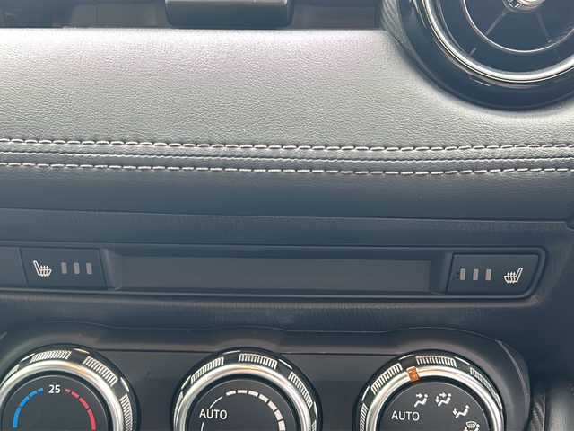 マツダ デミオ XD ツーリング 福岡県 2017(平29)年 6.3万km マシーングレープレミアムM 純正ナビ/（Bluetooth/フルセグTV/CD/DVD/AM/FM）/ターボ/クルーズコントロール/シートヒーター/i-stop/オートライト/LEDヘッドライト/HUD/純正アルミホイール/純正フロアマット/ETC/スペアキー