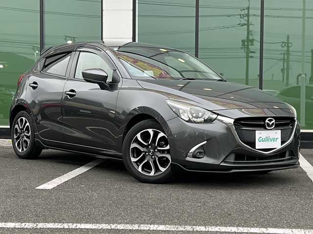 マツダ デミオ XD ツーリング 福岡県 2017(平29)年 6.3万km マシーングレープレミアムM 純正ナビ/（Bluetooth/フルセグTV/CD/DVD/AM/FM）/ターボ/クルーズコントロール/シートヒーター/i-stop/オートライト/LEDヘッドライト/HUD/純正アルミホイール/純正フロアマット/ETC/スペアキー