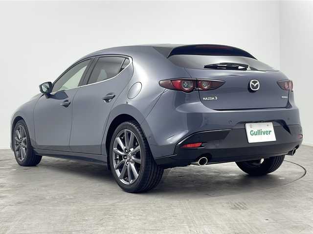 マツダ マツダ３ファストバック 15S ツーリング 三重県 2020(令2)年 2.4万km ポリメタルグレーM 禁煙車/マニュアル車/マツダコネクトナビ/・フルセグＴＶ/・ＣＤ／ＤＶＤ/・メモリーオーディオ/・ＵＳＢ/ＨＤＭＩ/・Ｂｌｕｅｔｏｏｔｈ/３６０°ビューモニター/レーダークルーズコントロール/コーナーセンサー/ＢＳＭ/電動パーキングブレーキ/ブレーキホールド/ＥＴＣ