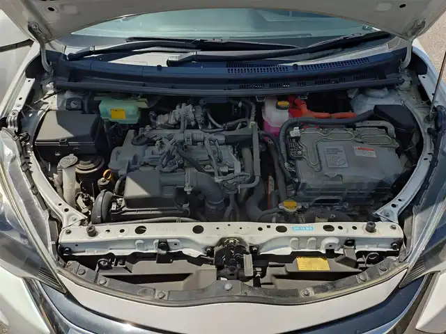 トヨタ アクア G G’s 新潟県 2014(平26)年 10.8万km ライムホワイトパールクリスタルシャイン (株)IDOMが運営する【じしゃロン新潟店】の自社ローン専用車両になります。/こちらは現金またはオートローンご利用時の価格です。自社ローンご希望の方は別途その旨お申付け下さい/社外ナビ/FM/AM/CD/DVD/視聴可能/フルセグTV視聴可能(走行中視聴可能)/Bluetooth/USB接続可能/バックカメラ/ETC/プッシュスタート/ハーフレザー/前後ドライブレコーダー(品番：DRV-MR450)/電動格納ウィンカーミラー/純正フロアマット/ECO/EVモード/スマートキー/スペアキー×１/取扱説明書