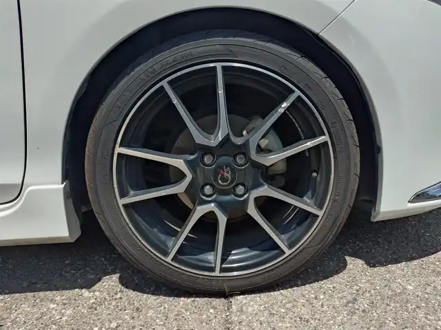 トヨタ アクア G G’s 新潟県 2014(平26)年 10.8万km ライムホワイトパールクリスタルシャイン (株)IDOMが運営する【じしゃロン新潟店】の自社ローン専用車両になります。/こちらは現金またはオートローンご利用時の価格です。自社ローンご希望の方は別途その旨お申付け下さい/社外ナビ/FM/AM/CD/DVD/視聴可能/フルセグTV視聴可能(走行中視聴可能)/Bluetooth/USB接続可能/バックカメラ/ETC/プッシュスタート/ハーフレザー/前後ドライブレコーダー(品番：DRV-MR450)/電動格納ウィンカーミラー/純正フロアマット/ECO/EVモード/スマートキー/スペアキー×１/取扱説明書
