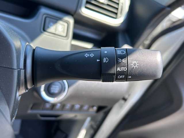 スズキ ソリオ バンディット HV MV 大阪府 2018(平30)年 4.1万km ピュアホワイトP ８インチナビ　/フルセグ　/Ｂｌｕｅｔｏｏｔｈ　/全方位カメラ　/両側パワースライドドア　/シートヒーター　/クルーズコントロール　/前後コーナーセンサー　/ＬＥＤヘッドライト　/ＥＴＣ　/マット　/バイザー/ドラレコ