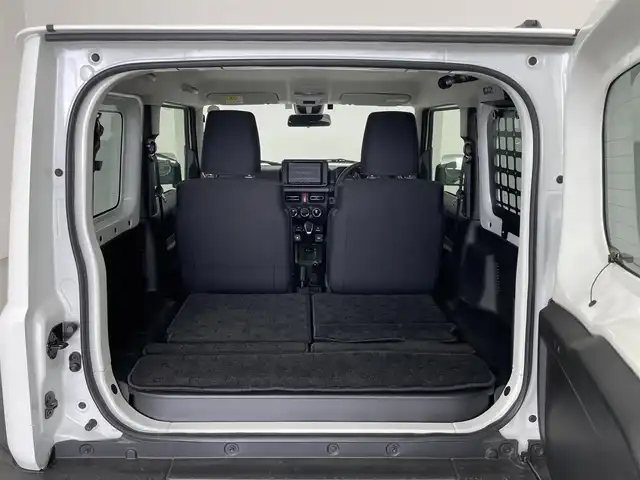 スズキ ジムニー シエラ JC 埼玉県 2022(令4)年 2万km ピュアホワイトP 4WD 純正８インチナビ　バックカメラ　スズキセーフティサポート　ＥＴＣ　ＬＥＤヘッドライト　衝突被害軽減装置　クルーズコントロール　シートヒーター　プッシュスタート　スマートキー　地デジフルセグ