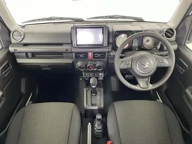 スズキ ジムニー シエラ JC 埼玉県 2022(令4)年 2万km ピュアホワイトP 4WD 純正８インチナビ　バックカメラ　スズキセーフティサポート　ＥＴＣ　ＬＥＤヘッドライト　衝突被害軽減装置　クルーズコントロール　シートヒーター　プッシュスタート　スマートキー　地デジフルセグ