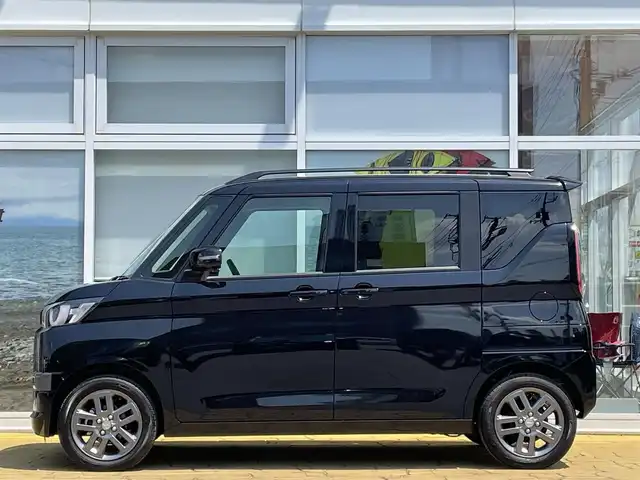 三菱 デリカミニ T プレミアム 道北・旭川 2024(令6)年 0.1万km未満 アメジストブラック プッシュスタート/スマートキー/全方位カメラ/フロントシートヒーター/グリップコントロール/ヒルディセントコントロール/衝突軽減ブレーキ/ニーエアバッグ/リアヒーター/LEDヘッドライト/フォグランプ/両側パワースライドドア/ルーフレール