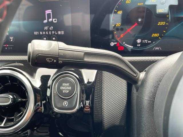 メルセデス・ベンツ Ａ２００ｄ セダン AMGライン 埼玉県 2020(令2)年 5.4万km デニムブルー 黒ハーフレザーシート/純正HDDナビ/(Bluetooth/USB/フルセグ)/全周囲カメラ/ＨＵＤ/ＢＳＭ/ＡＣＣ/シートヒーター/パワーシート/純正18インチアルミホイール/ＬＥＤヘッドライト/ETC