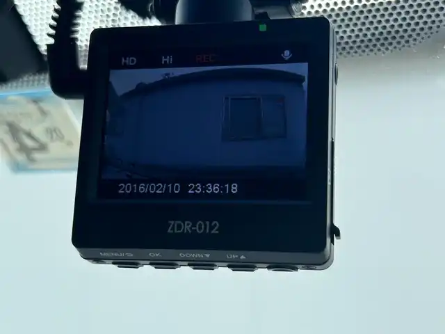 トヨタ ハリアー エレガンス 福島県 2016(平28)年 6.7万km スパークリングブラックパールクリスタルシャイン アルパインナビ/(CD/DVD/BT/SD)/ハーフレザーシート/運転席パワーシート/レーダークルーズコントロール/衝突軽減ブレーキ/プッシュスタート/ドライブレコーダー/LEDヘッドライト/フォグランプ/ビルトインETC/アイドリングストップ/コーナーセンサー