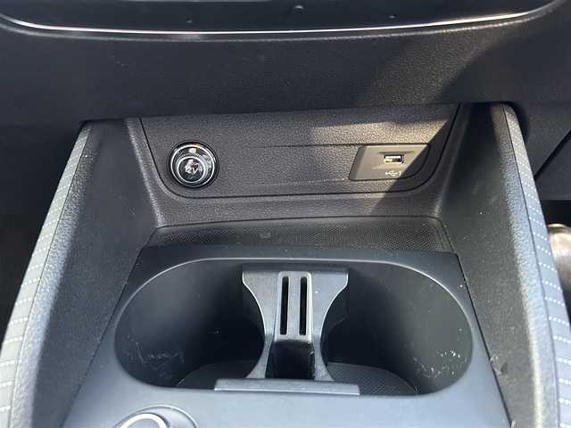 アウディ Ｑ２ 30TFSI 滋賀県 2020(令2)年 3.4万km 白 ・前後ドライブレコーダー/・パワーバックドア/・ACC/・LKA/・オートハイビーム/・シートヒーター