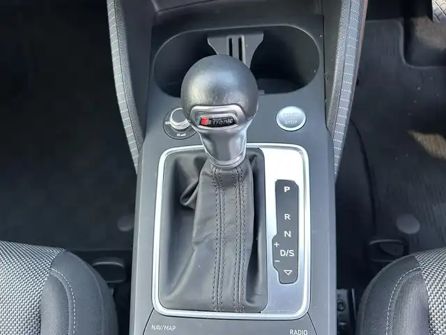 アウディ Ｑ２ 30TFSI 滋賀県 2020(令2)年 3.4万km 白 ・前後ドライブレコーダー/・パワーバックドア/・ACC/・LKA/・オートハイビーム/・シートヒーター