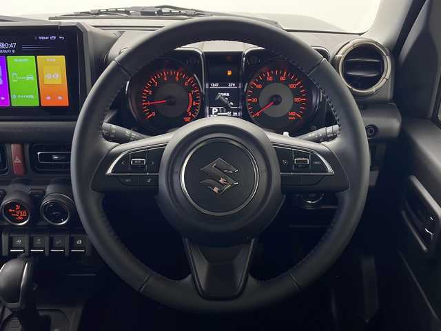 スズキ ジムニー XC 秋田県 2024(令6)年 0.1万km ブルーイッシュブラックパール3 ４WD/9インチディスプレイオーディオ /ワンオーナー　/３インチリフトアップ　/シーケンシャルLEDテールランプ　/２色切り替えLEDフォグランプ　/リアパーキングセンサー　/LEDウィンカー　/ウィンカーミラー /スマートキー/プッシュスタート /アイドリングストップ/オートライト/オートエアコン /クリアランスソナー /ヒルディセンスコントロール/衝突被害軽減システム/横滑り防止装置/クルーズコントロール/レーンキープアシスト/前席シートヒーター/USBポート/革巻きステアリング/黒革調シートカバー/純正フロアマット/LED室内灯/社外タイヤカバー/リアガラスフィルム施工/取扱説明書/保証書/サイドバイザー /コーナーセンサー /電格ミラー