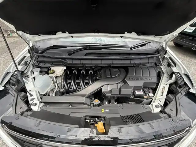 日産 セレナ ハイウェイスター V 千葉県 2023(令5)年 2.3万km プリズムホワイト 純正ナビ　（MM222D-2）/　（BT/AM/FM）/フルセグ/プロパイロット/　・ハンドル支援/　・側方支援/　・後方支援/　・先行車発進お知らせ/　・標識検知/　・駐車支援/　・ふらつき防止/レーダークルーズコントロール/全方位カメラ/ETC2.0/HDMI/純正ナビ連動ドラレコ
