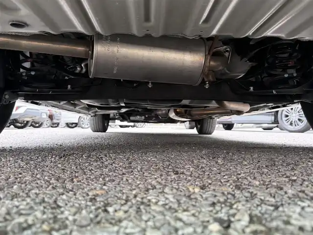 日産 セレナ ハイウェイスター V 千葉県 2023(令5)年 2.3万km プリズムホワイト 純正ナビ　（MM222D-2）/　（BT/AM/FM）/フルセグ/プロパイロット/　・ハンドル支援/　・側方支援/　・後方支援/　・先行車発進お知らせ/　・標識検知/　・駐車支援/　・ふらつき防止/レーダークルーズコントロール/全方位カメラ/ETC2.0/HDMI/純正ナビ連動ドラレコ
