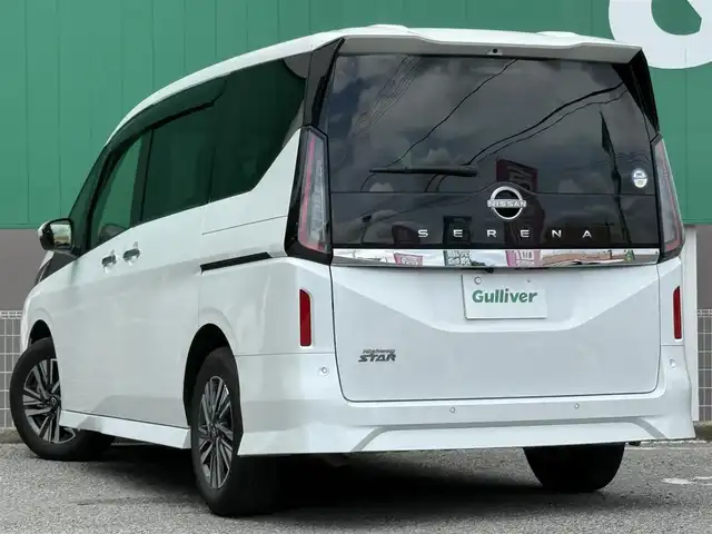 日産 セレナ ハイウェイスター V 千葉県 2023(令5)年 2.3万km プリズムホワイト 純正ナビ　（MM222D-2）/　（BT/AM/FM）/フルセグ/プロパイロット/　・ハンドル支援/　・側方支援/　・後方支援/　・先行車発進お知らせ/　・標識検知/　・駐車支援/　・ふらつき防止/レーダークルーズコントロール/全方位カメラ/ETC2.0/HDMI/純正ナビ連動ドラレコ