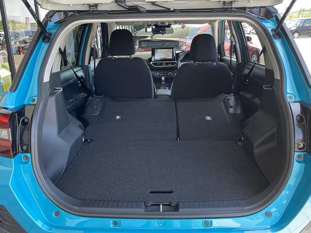 トヨタ ライズ Z 愛知県 2020(令2)年 2.9万km ブラックマイカメタリック/ターコイズブルーマイカメタリック 衝突軽減システム/純正９型ナビ/レーダークルーズコントロール/シートヒーター/フルセグ/CD/DVD/Bluetooth/バックカメラ/コーナーセンサー/純正アルミホイール/ＥＴＣ２．０/LEDヘッドライト/ドライブレコーダー/ステアリングスイッチ/スマートキー/プッシュスタート