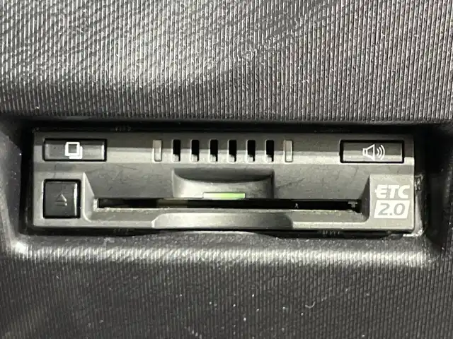 トヨタ アクア S スタイルブラック 神奈川県 2019(令1)年 5万km シルバーM 純正7型SDナビゲーション【NSZT-W68T】/AM FM フルセグ CD DVD SD/バックカメラ/パーキングサポートブレーキ/クリアランスソナー/先行車発進お知らせ機能/レーンディパーチャーアラート/ビルトインETC2.0 /前方ドライブレコーダー/ステアリングリモコン/純正フロアマット/LEDヘッドライト/オートライト/オートマチックハイビーム/プッシュスタート/スマートキー