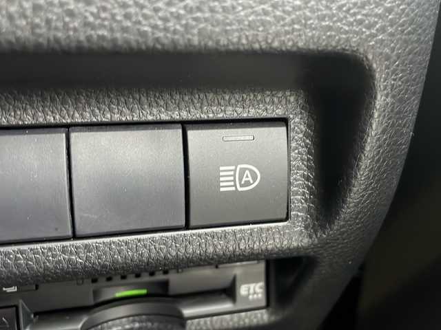トヨタ ＲＡＶ４ アドベンチャー 愛知県 2020(令2)年 2.4万km アティチュードブラックマイカ 衝突軽減システム/純正9型ナビ/レーダークルーズコントロール/フルセグ/CD DVD/Bluetooth/バックカメラ/パワーシート/コーナーセンサー/純正アルミホイール/ルーフレール/LEDヘッドライト/オートマチックハイビーム/ダウンヒルアシストコントロール/ドライブレコーダー/ETC/ステアリングスイッチ/スマートキー/プッシュスタート