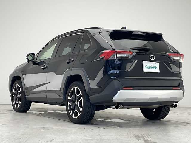 トヨタ ＲＡＶ４ アドベンチャー 愛知県 2020(令2)年 2.4万km アティチュードブラックマイカ 衝突軽減システム/純正9型ナビ/レーダークルーズコントロール/フルセグ/CD DVD/Bluetooth/バックカメラ/パワーシート/コーナーセンサー/純正アルミホイール/ルーフレール/LEDヘッドライト/オートマチックハイビーム/ダウンヒルアシストコントロール/ドライブレコーダー/ETC/ステアリングスイッチ/スマートキー/プッシュスタート