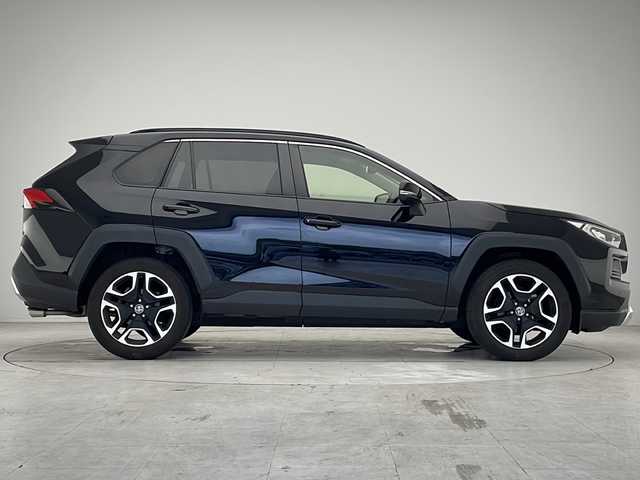 トヨタ ＲＡＶ４ アドベンチャー 愛知県 2020(令2)年 2.4万km アティチュードブラックマイカ 衝突軽減システム/純正9型ナビ/レーダークルーズコントロール/フルセグ/CD DVD/Bluetooth/バックカメラ/パワーシート/コーナーセンサー/純正アルミホイール/ルーフレール/LEDヘッドライト/オートマチックハイビーム/ダウンヒルアシストコントロール/ドライブレコーダー/ETC/ステアリングスイッチ/スマートキー/プッシュスタート