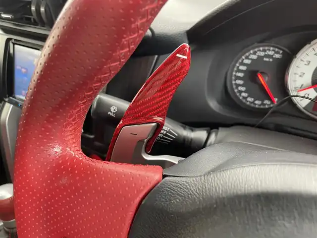 トヨタ ８６ GT リミテッド 群馬県 2012(平24)年 5.8万km サテンホワイトパール 社外ナビ（AVIC-ZH99）/　フルセグTV/Bluetooth/MSV/FM/AM/ETC/シートヒーター /プッシュスタート/パドルシフト/フォグランプ/HIDヘッドライト/オートライト /防眩ルームミラー/純正17インチアルミホイール