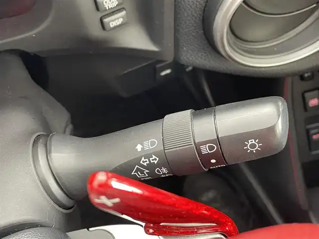 トヨタ ８６ GT リミテッド 群馬県 2012(平24)年 5.8万km サテンホワイトパール 社外ナビ（AVIC-ZH99）/　フルセグTV/Bluetooth/MSV/FM/AM/ETC/シートヒーター /プッシュスタート/パドルシフト/フォグランプ/HIDヘッドライト/オートライト /防眩ルームミラー/純正17インチアルミホイール