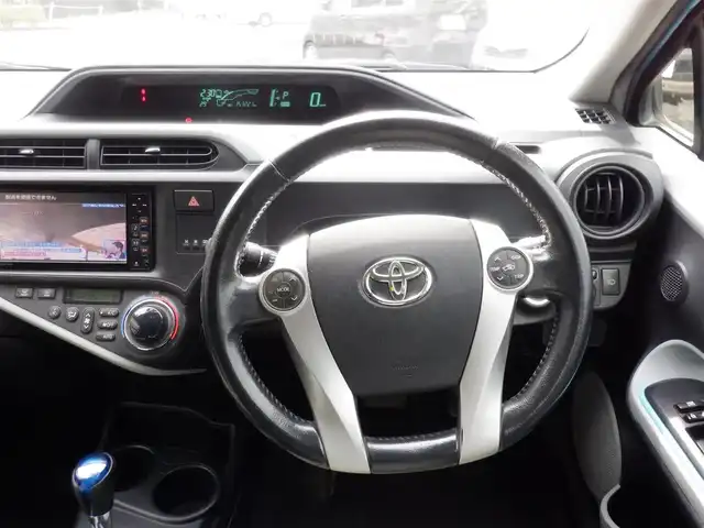 トヨタ アクア S 静岡県 2012(平24)年 15.2万km クールソーダメタリック  スマートキー/ プッシュスタート/ 純正ナビ(NSCT-W61)/ バックカメラ/ ETC/ 前席シートヒーター