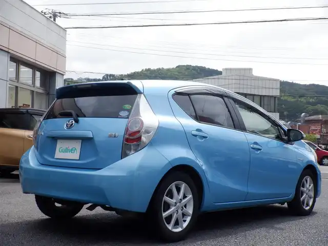 トヨタ アクア S 静岡県 2012(平24)年 15.2万km クールソーダメタリック  スマートキー/ プッシュスタート/ 純正ナビ(NSCT-W61)/ バックカメラ/ ETC/ 前席シートヒーター
