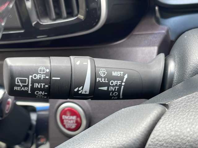ホンダ Ｎ ＯＮＥ プレミアム 山梨県 2014(平26)年 6.5万km プレミアムディープモカパール 純正メモリナビ（VXM-145C）/・CDAMFMAUX/Bluetooth（電話のみ）/衝突軽減ブレーキ/前後ドラレコ/アイドリングストップ/プッシュスタート/ETC/純正HIDヘッドライト/スマートキー/スタッドレスタイヤ積み込み