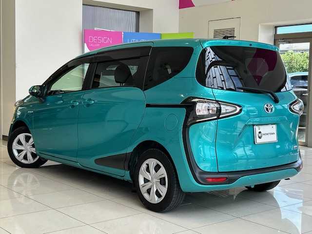 トヨタ シエンタ ハイブリッド G 埼玉県 2019(平31)年 4.7万km ラディアントグリーンM トヨタセーフティーセンス /純正メモリナビ/　　CD/BT/ワンセグ/パノラミックビューモニター /両側パワースライドドア /純正ETC