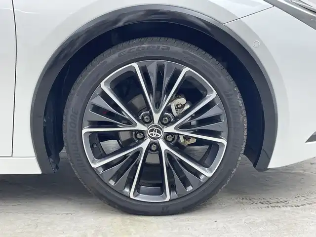 トヨタ プリウス Z 群馬県 2024(令6)年 1.4万km プラチナホワイトパールマイカ 純正１２．３型ナビ　全周囲カメラ　レザーシート　シートヒーター　エアシート　パワーシート　パワーバックドア　置くだけ充電　ドラレコ付きデジタルインナーミラー　ＢＳＭ　ビルトインＥＴＣ２．０　禁煙車