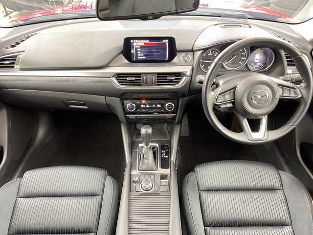 マツダ アテンザ ワゴン XD 道央・札幌 2018(平30)年 3.2万km ソウルレッドプレミアムメタリック ・4WD/ディーゼルターボ/・i‐ACTIVSENSE/・メーカーナビ/・BT/DVD/CD/USB/・バックカメラ/・クルーズコントロール/・LEDオートライト/・オートマチックハイビーム/・スマートキー×2/・プッシュスタート/・純正17インチAW/・ルーフレール/・ETC