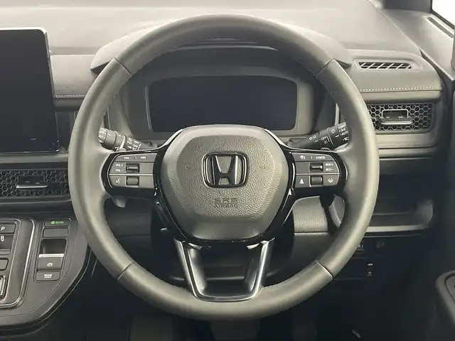 ホンダ ステップワゴン スパーダ eHEV 新潟県 2022(令4)年 6.1万km クリスタルブラックパール 純正メモリナビ/　フルセグTV/Bluetooth/CD/DVD/USB/HDMI/レーダークルーズコントロール/ブラインドスポットインフォメーション/衝突被害軽減ブレーキ/レーンキープアシスト/前後コーナーセンサー/パワーバックドア/ハーフレザーシート/前席シートヒーター/両側パワースライドドア/前後ドライブレコーダー/バックモニター/ビルトインETC/横滑り防止装置/LEDヘッドライト/オートマチックハイビーム/オートライト/パドルシフト/レザーステアリング/ステアリングスイッチ/禁煙車