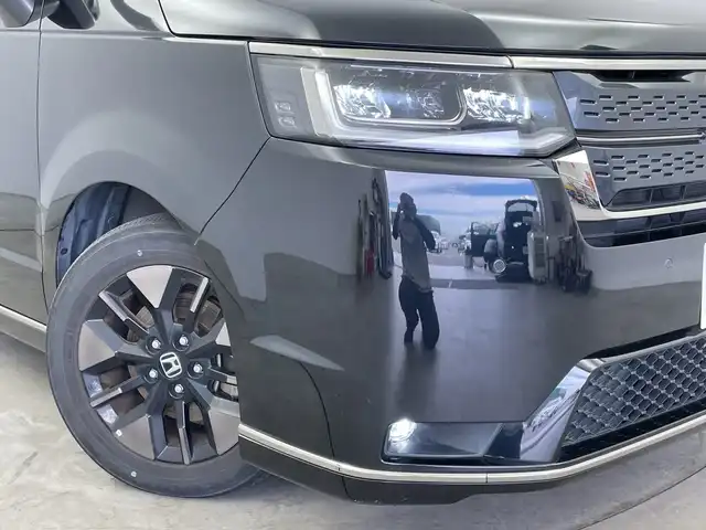 ホンダ ステップワゴン スパーダ eHEV 新潟県 2022(令4)年 6.1万km クリスタルブラックパール 純正メモリナビ/　フルセグTV/Bluetooth/CD/DVD/USB/HDMI/レーダークルーズコントロール/ブラインドスポットインフォメーション/衝突被害軽減ブレーキ/レーンキープアシスト/前後コーナーセンサー/パワーバックドア/ハーフレザーシート/前席シートヒーター/両側パワースライドドア/前後ドライブレコーダー/バックモニター/ビルトインETC/横滑り防止装置/LEDヘッドライト/オートマチックハイビーム/オートライト/パドルシフト/レザーステアリング/ステアリングスイッチ/禁煙車