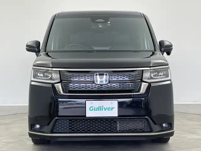 ホンダ ステップワゴン スパーダ eHEV 新潟県 2022(令4)年 6.1万km クリスタルブラックパール 純正メモリナビ/　フルセグTV/Bluetooth/CD/DVD/USB/HDMI/レーダークルーズコントロール/ブラインドスポットインフォメーション/衝突被害軽減ブレーキ/レーンキープアシスト/前後コーナーセンサー/パワーバックドア/ハーフレザーシート/前席シートヒーター/両側パワースライドドア/前後ドライブレコーダー/バックモニター/ビルトインETC/横滑り防止装置/LEDヘッドライト/オートマチックハイビーム/オートライト/パドルシフト/レザーステアリング/ステアリングスイッチ/禁煙車